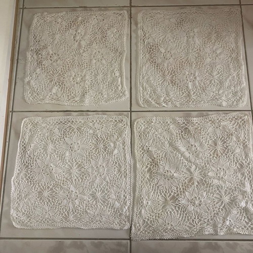 Set of 4 handmade crochet doilies like new, vintage decoration