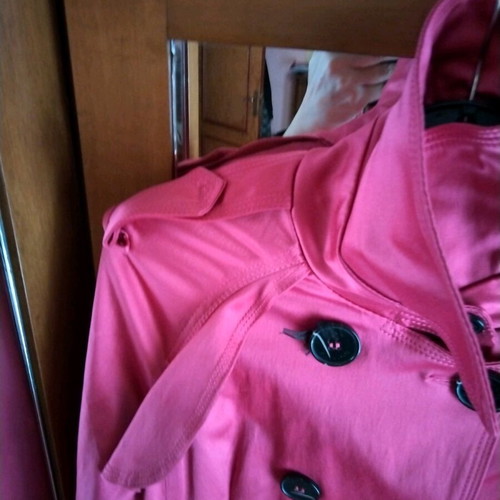 Anna Moda Piu fuchsia trench coat, size Small