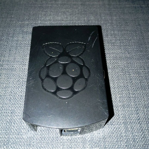 Raspberry Pi Model 1 2011 used, Model B Revision 512 MB RAM with case and charger