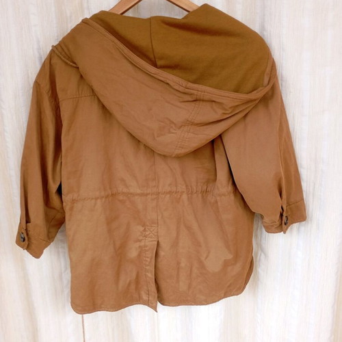 Spring jacket like new with 3/4 sleeve beige brown size M