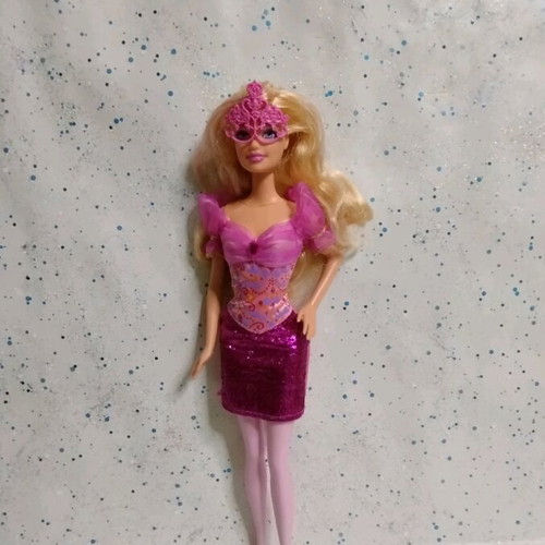 Barbie and the Three Musketeers Corine doll used with flaws