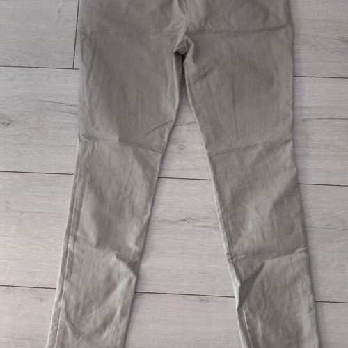 Men's khaki pants like new, size L, green color