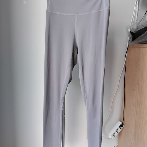 Grey leggings size M