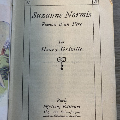 Suzanne Normis hardcover book used, French, 1905