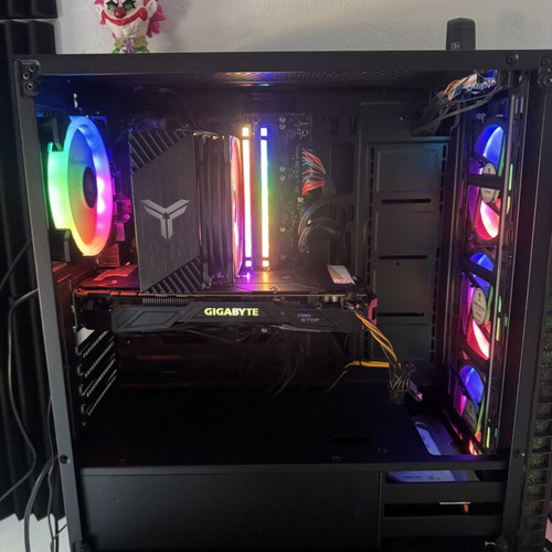 Gaming PC like new with Intel i5 7400, GTX 1080, 16GB RAM