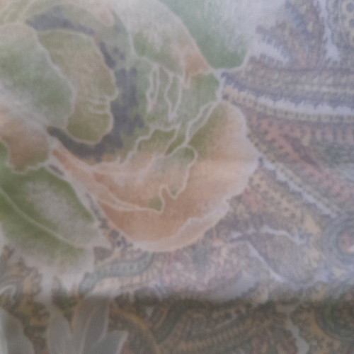 Satin printed fabric used for curtain 2.80×2.40 with stains