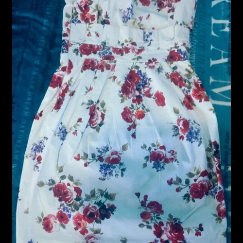 Pack of four women's dresses Toi&Moi, Raxevsky, Ysatis, Passenger like new