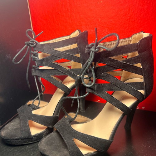 Black suede sandals used, size 39, 10cm heel