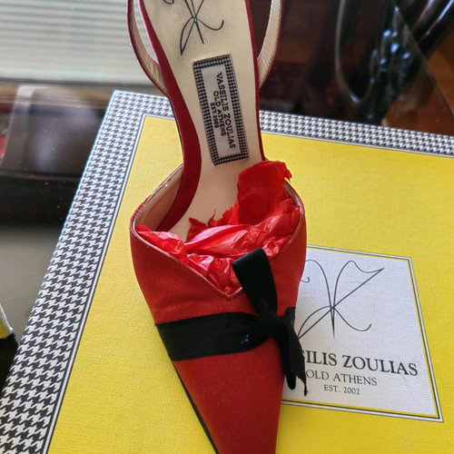 Vassilis Zoulias satin red pumps used, size 36