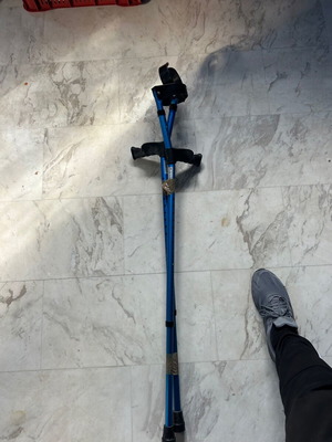 Hand Crutch like new