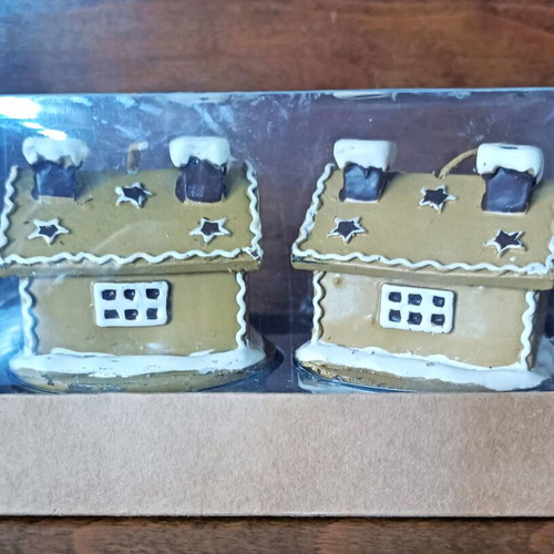 Trimar Christmas candles like new, gingerbread house design