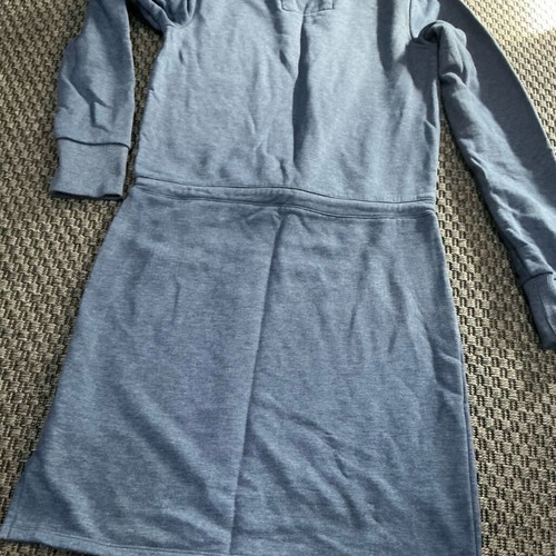 Blue sweatshirt dress with drawstring like new