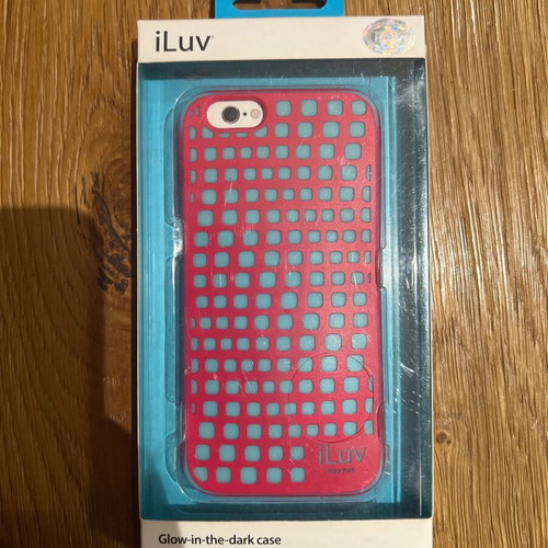 iLuv case for iPhone 6S/6 durable and well maintained