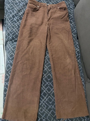 Stradivarius brown corduroy pants like new