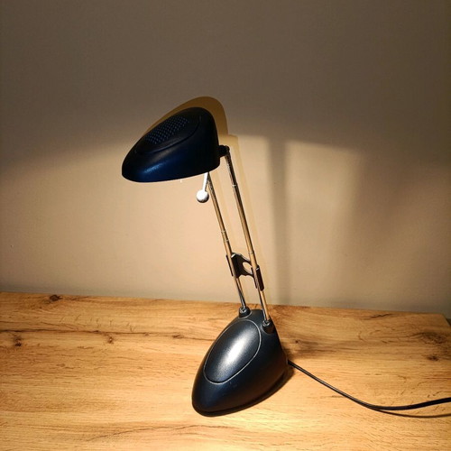 Desk lamp electric used, black with height adjustment