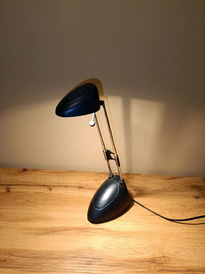 Desk lamp electric used, black with height adjustment