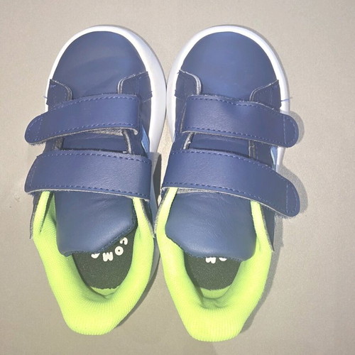 Παιδικά παπούτσια Adidas Puremotion K σε άριστη κατάσταση μέγεθος 26