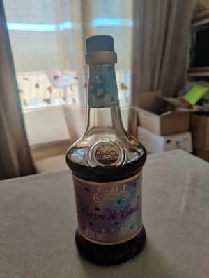 Creme de Cassis Eoliki 70cl bottle used