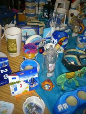 Εξοπλισμός καταστημάτων καινούργιος, είδη σπιτιού, κουζίνας, ξύλινα, αξεσουάρ, δώρα