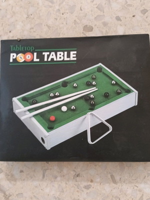 Pool table children's tabletop billiards new with metal cues
