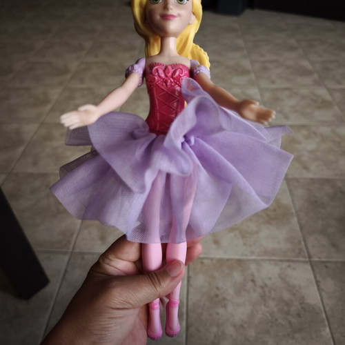 Disney Princess Water Ballet Rapunzel doll used, original clothes, 2020