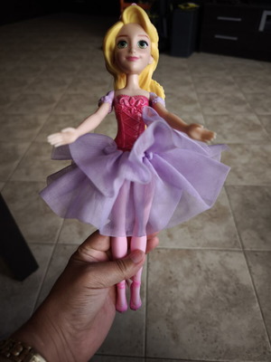 Disney Princess Water Ballet Rapunzel doll used, original clothes, 2020