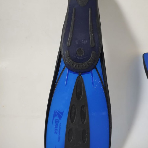 Mares Challenge Fins Size 31-33 New