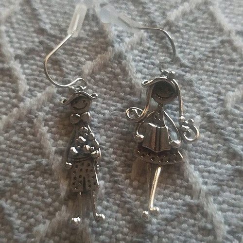 Peg dangling earrings new, silver large pair
