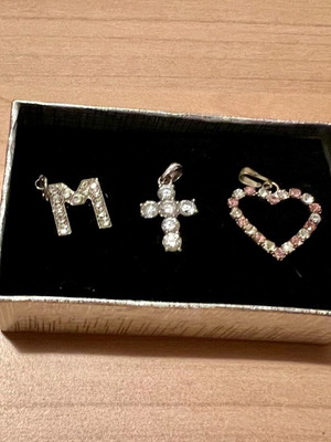 Set of 3 pendants new