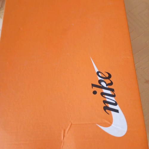 Nike women's athletic shoes like new, size 41, white