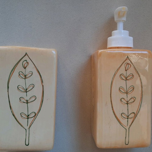 Bathroom accessory set 3 pcs ceramic new