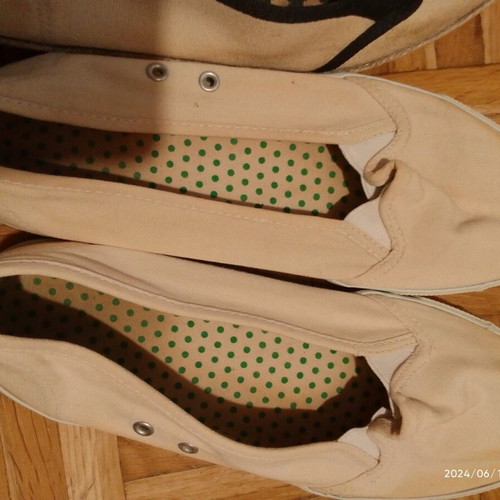 Set of 4 pairs of shoes used, size 39