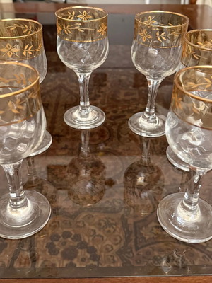 Vintage glasses set of 6 with gold decoration, unused