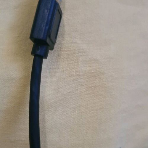 USB hub like new, charger