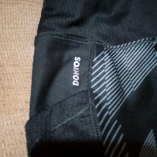 Domyos fitness leggings new, black with grey patterns, size M