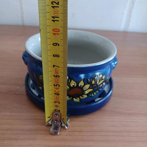 Ceramic bowl blue with painted sunflowers and Melitta base like new
