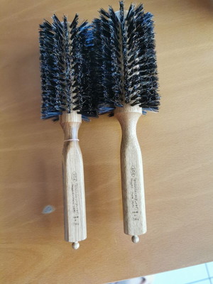 Hairbrushes new, sizes 65mm and 60mm