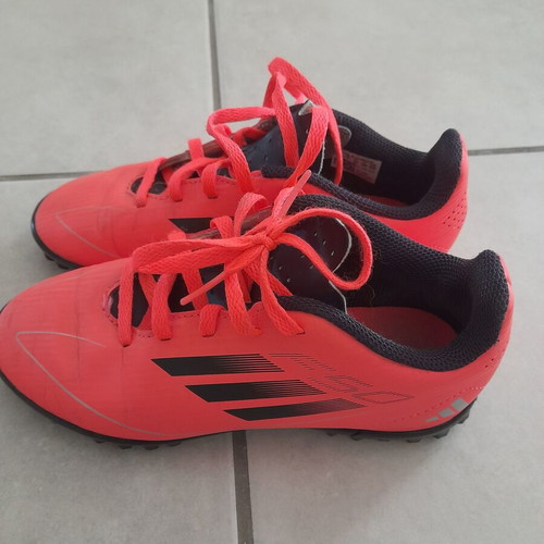 Adidas football shoes used, excellent condition