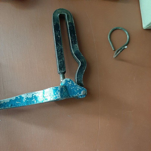 Rare collectible set of old hand-operated hunting tools used
