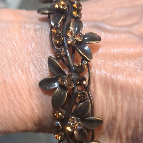 Vintage bracelet with flowers and rhinestones like new, Art Deco style