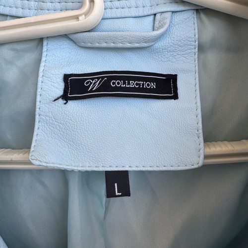 Leather jacket turquoise like new, size Large
