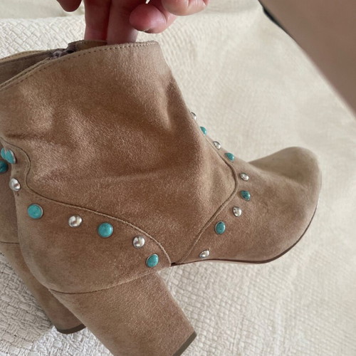 Les Trois Garcons handmade ankle boots 37 suede cigar color with silver and turquoise details