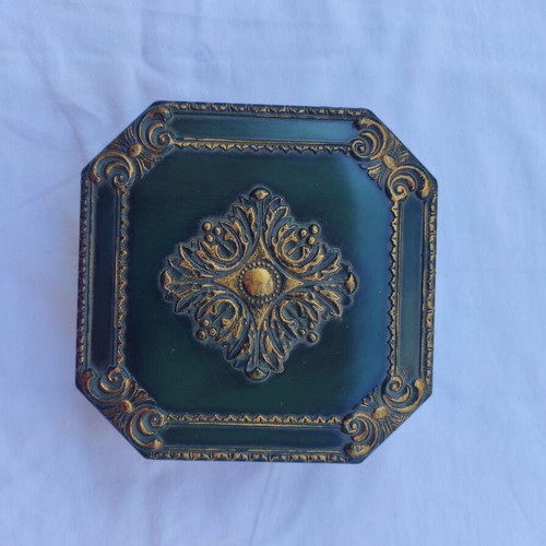 Vintage octagonal jewelry box, dark green, baroque style