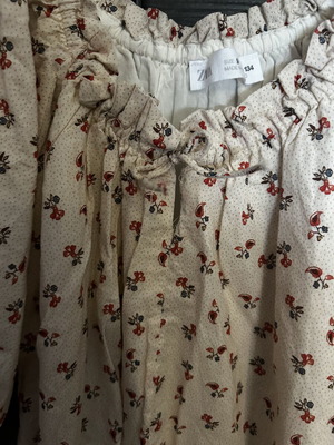 Dress for 9-year-old girl from Zara 100% viscose like new