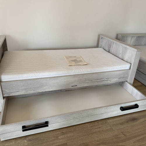 Baby beds set like new with dresser, changing table and shelf