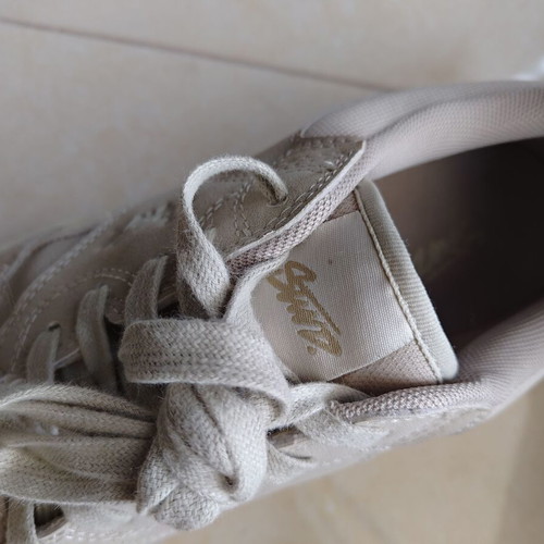 Pull & Bear beige sneakers size 42 like new