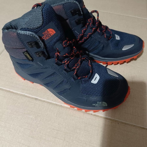 North Face boots new, size 40, blue