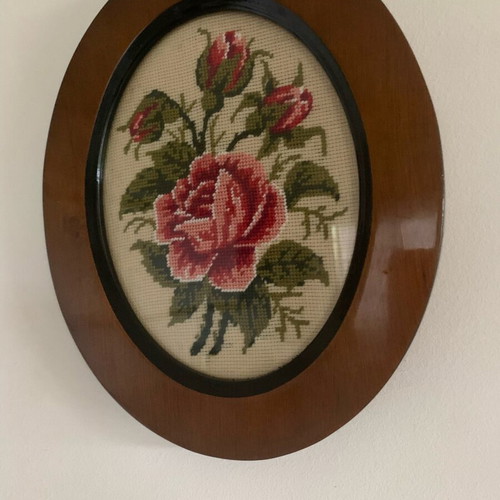Embroidered handmade frame like new, vintage 1970s
