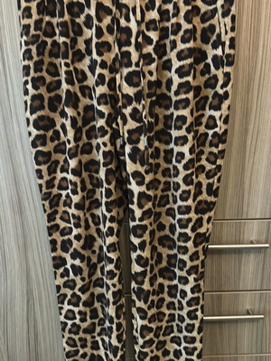 Zara leopard print pants size S like new