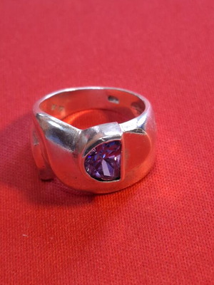 Silver ring used, with 925 hallmark, adjustable size